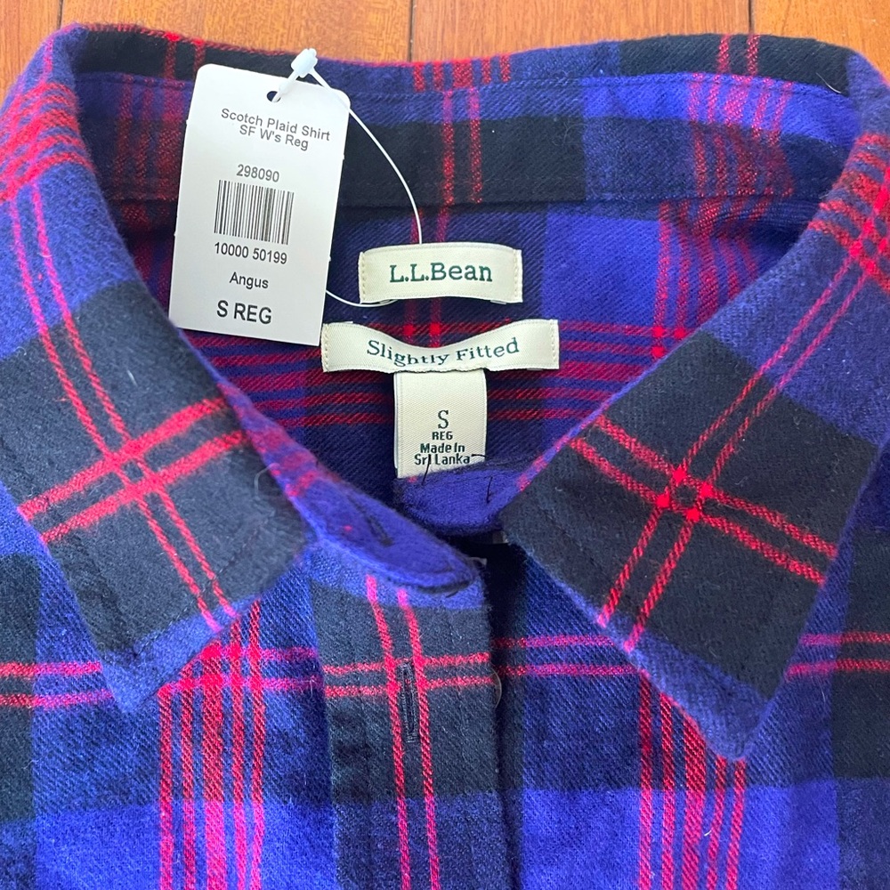NWT- LL Bean women’s scotch plaid flannel shirt - small -slightly fitted